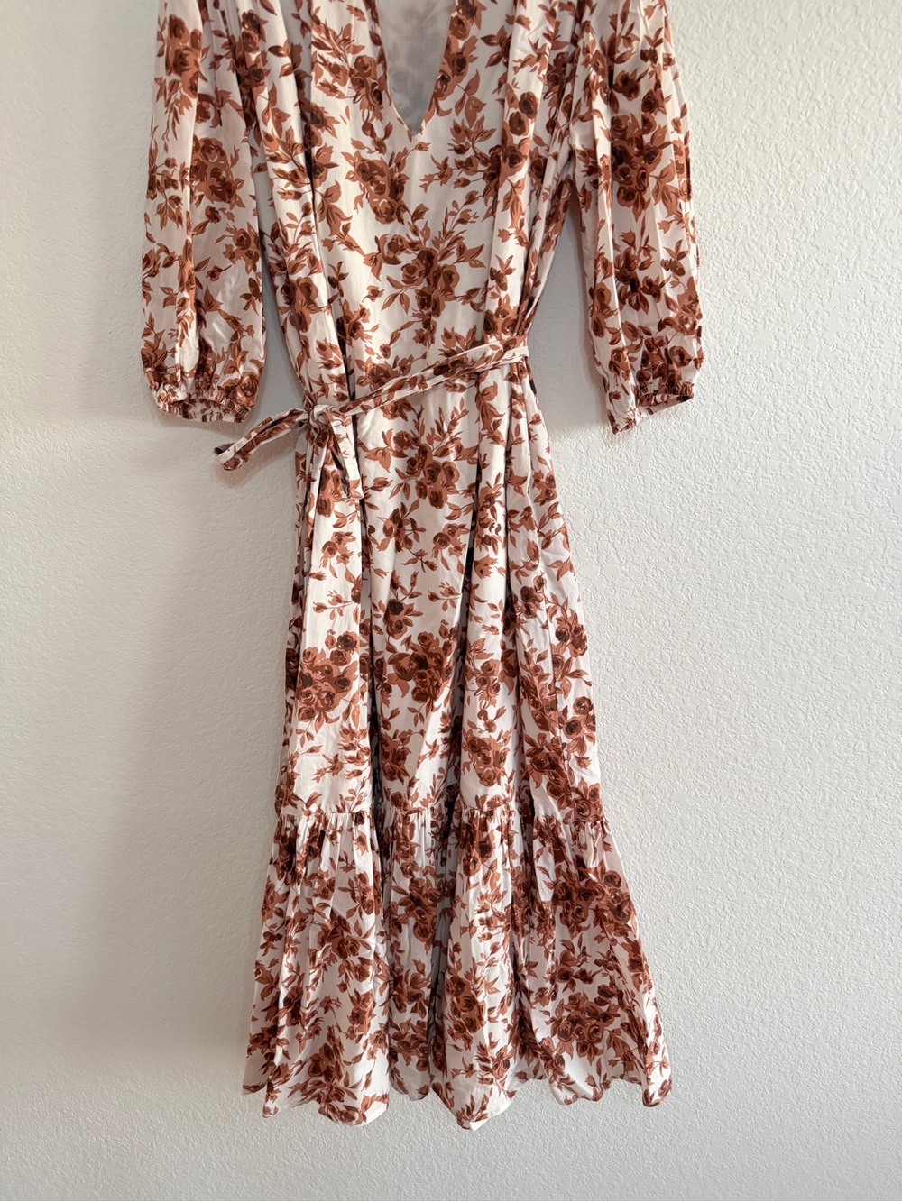 Tuckernuck MILLE Cream Maxi Dress with Rust Floral Print Size small - Picture 4 of 14